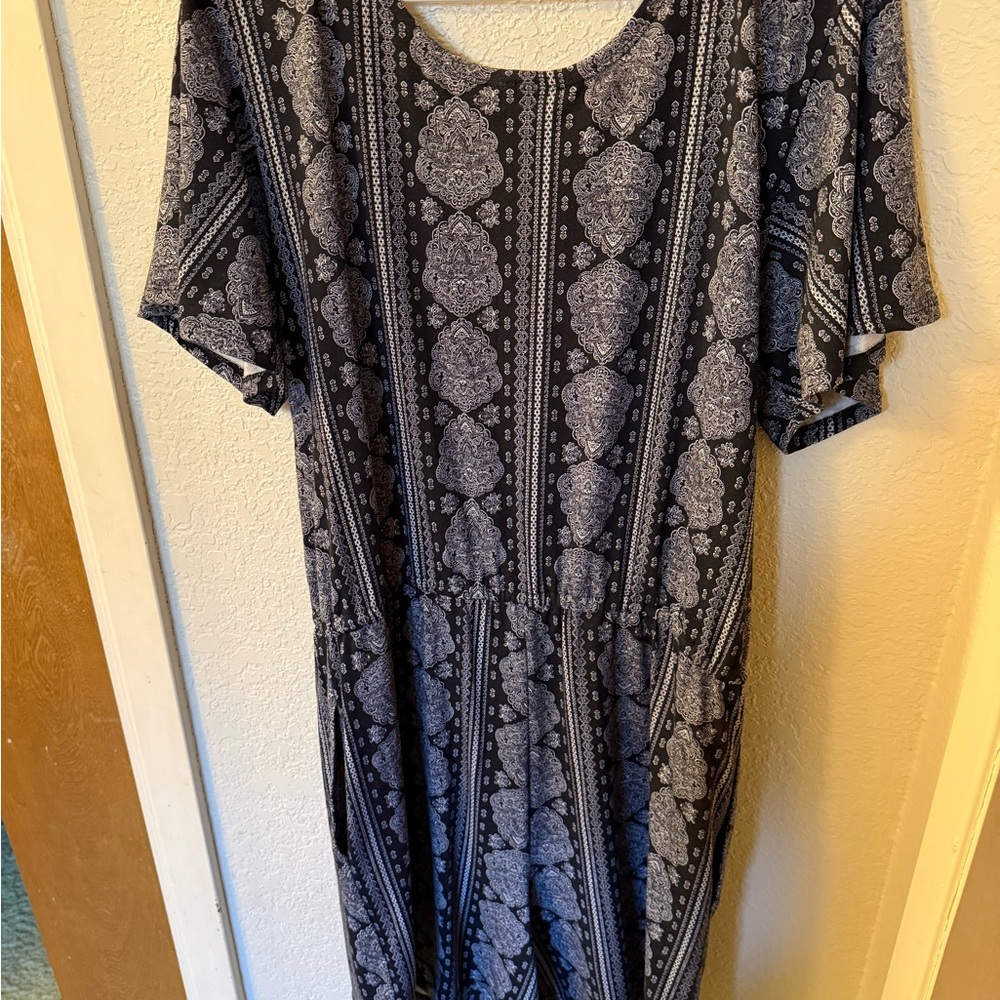 Size M LuLaRoe Xanthe romper - Picture 4 of 6